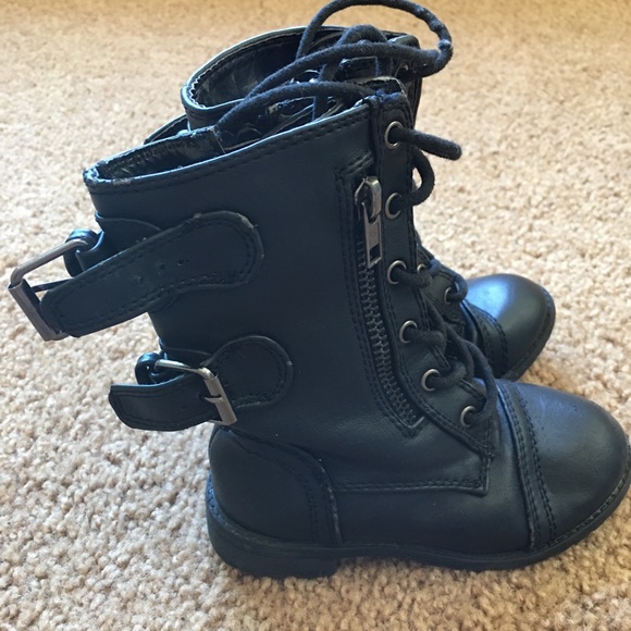 Combat boots - Picture 1 of 4